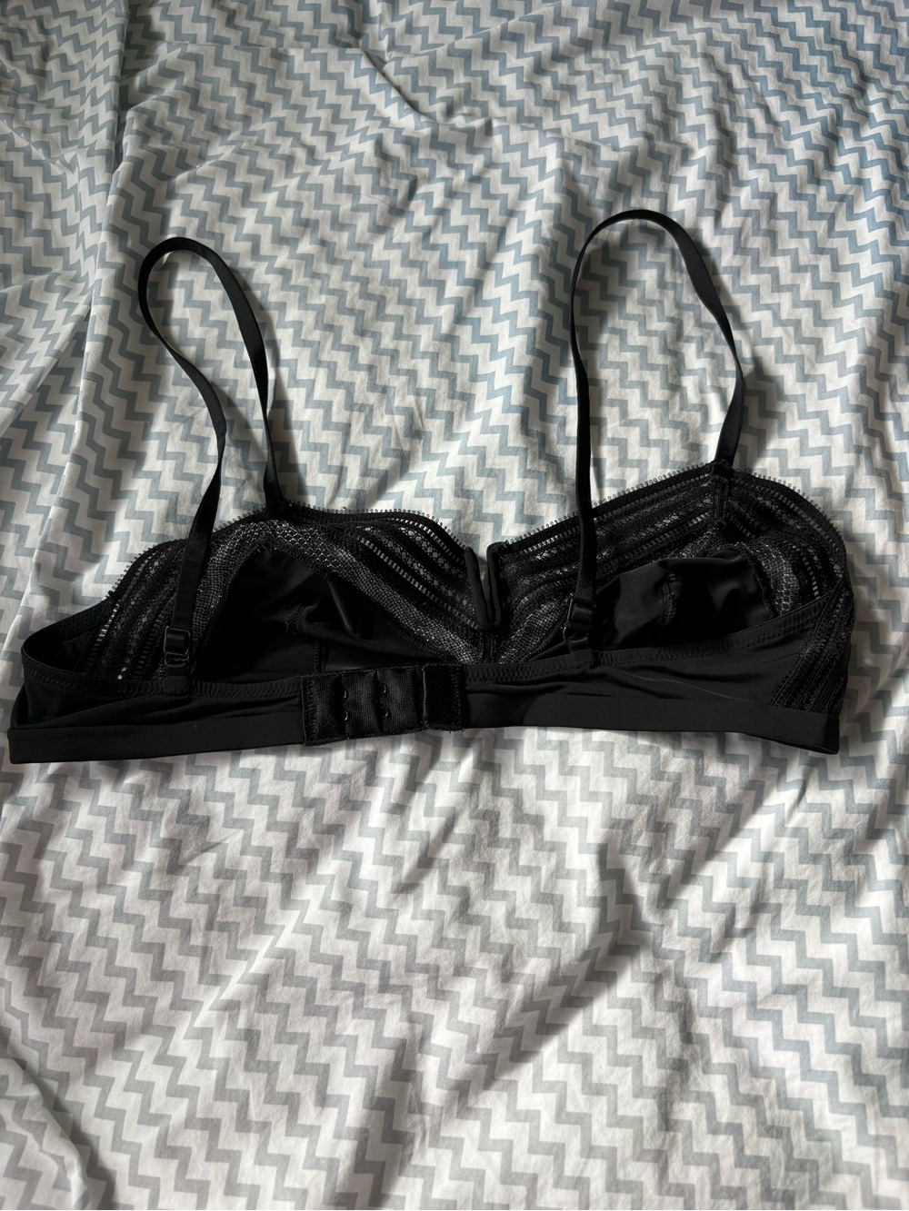 Set of 3 sz M 36C Calvin Klein Black Bralette Jockey Beige Lively Strapless Bra - Picture 7 of 14